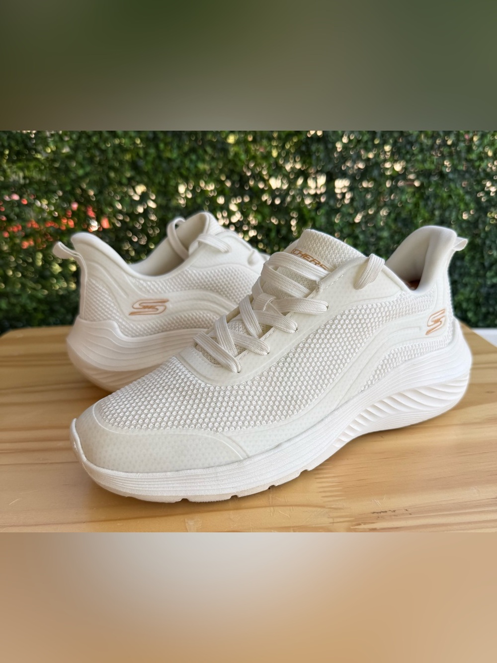 Skechers BOBS Squad Waves White Sneakers Size 8